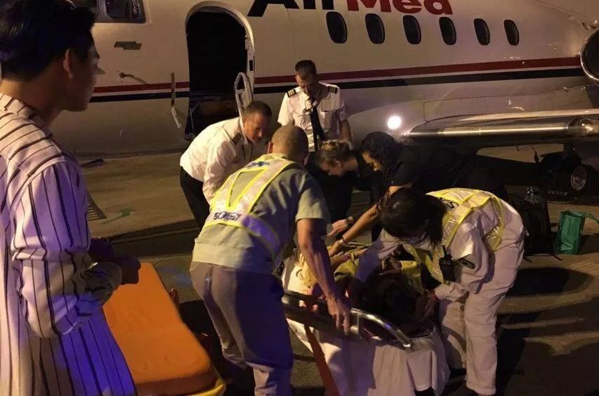 到平江县机场急救接送